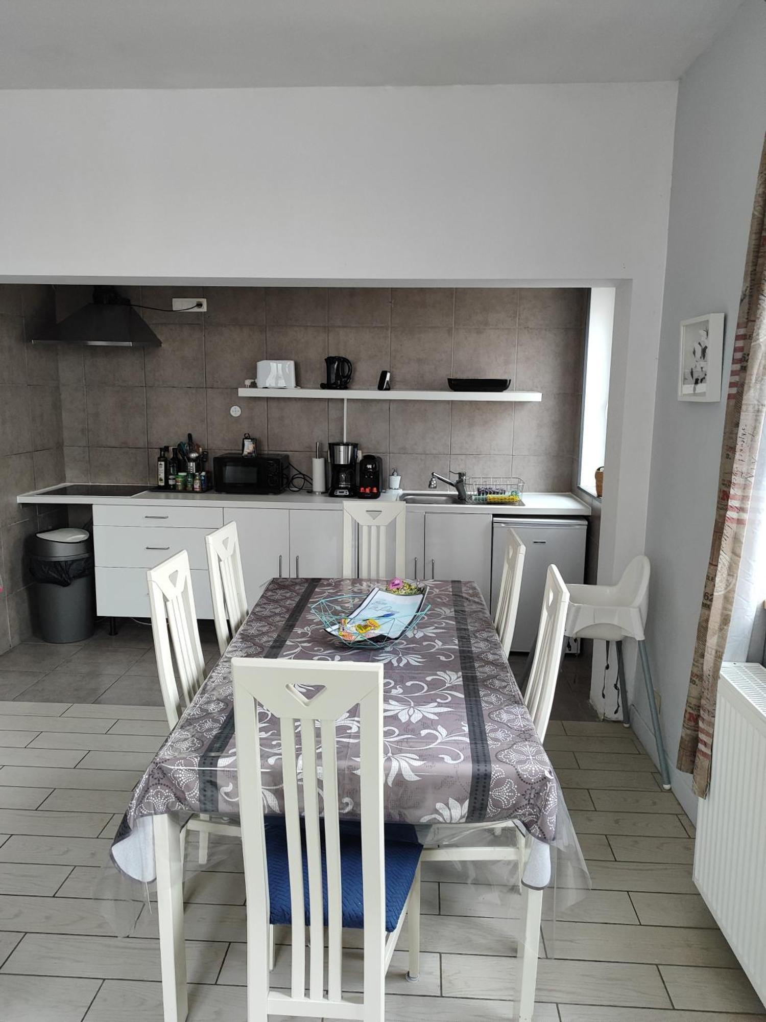 Appartement Spacieux Avec Parking Et Terrasse De Panne Exterior photo